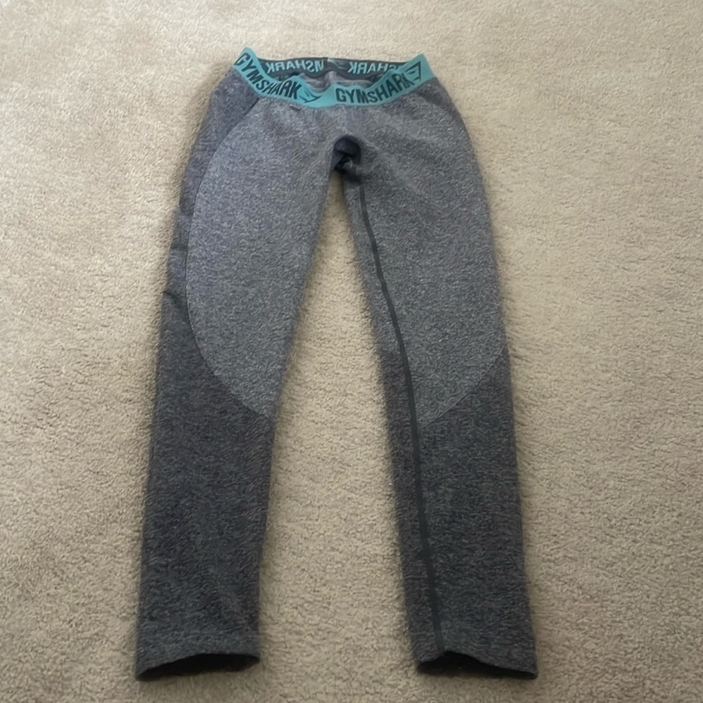 Gym shark leggings size M Grey